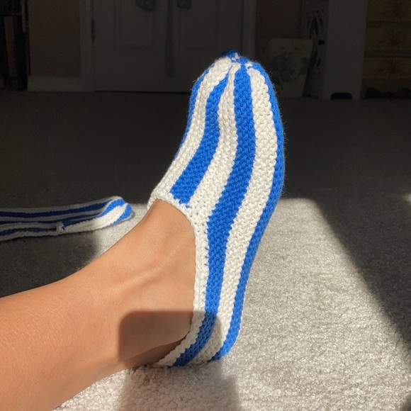 Handmade Winter socks / slippers - Picture 2 of 3